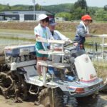 H27 田植え体験（大沢小）18